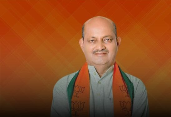 ଶପଥ ଗ୍ରହଣ କଲେ ମାନମୋହନ ସାମଲ
