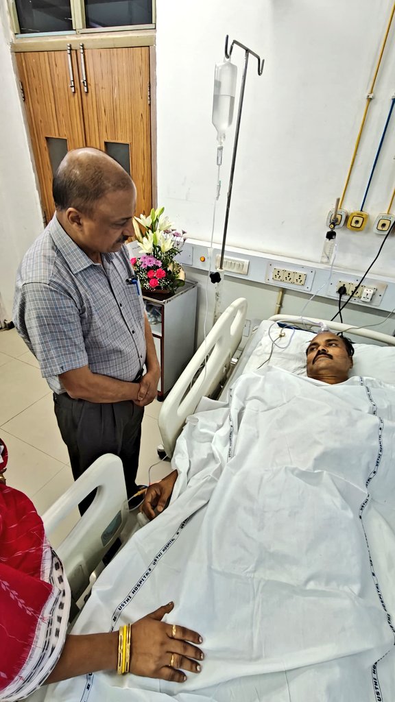 ଅତିରିକ୍ତ ଡିସିପି ଶ୍ରୀ କୃଷ୍ଣଚନ୍ଦ୍ର ସେଠୀଙ୍କୁ ଭେଟିଲେ ପୋଲିସ ମହାନିର୍ଦ୍ଦେଶକ ଶ୍ରୀ ଯୋଗେଶ ବାହାଦୂର ଖୁରାନିଆ